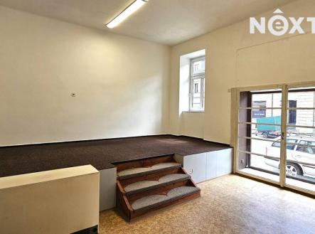 Pronájem - komerční objekt, obchodní centrum, 195 m²