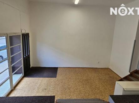 Pronájem - komerční objekt, obchodní centrum, 195 m²