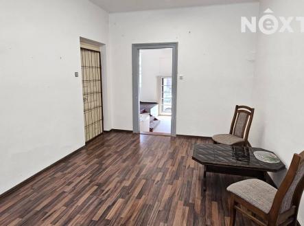 Pronájem - komerční objekt, obchodní centrum, 195 m²