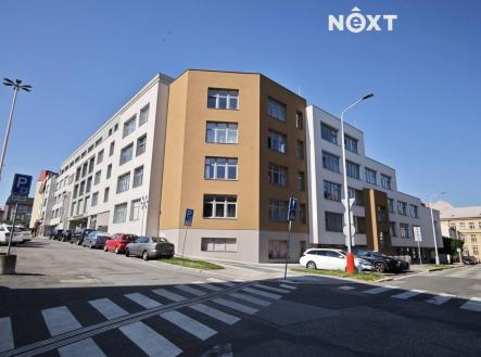Pronájem - komerční objekt, obchodní centrum, 3 299 m²