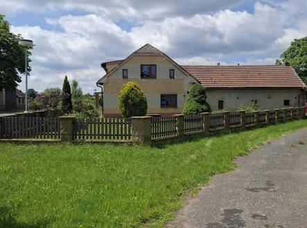 Prodej - dům/vila, 322 m²