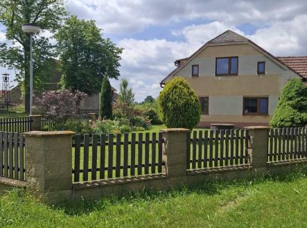 Prodej - dům/vila, 322 m²
