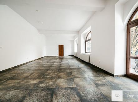 fotokomerceprerovvelky-11.jpg | Pronájem - obchodní prostor, 106 m²