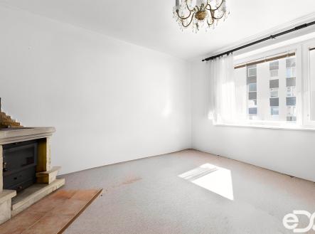 rncda683zpuz8trsal01furniture-removed-1.jpg | Prodej bytu, 3+1, 78 m²