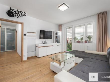 Obývací pokoj s kuchyňským koutem | Prodej bytu, 2+kk, 56 m²