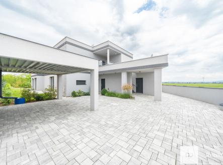 Prodej - dům/vila, 269 m²