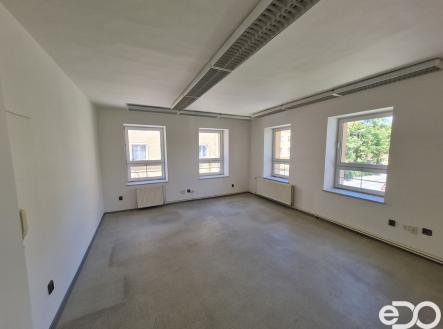 20240723-135201.jpg | Pronájem - kanceláře, 86 m²