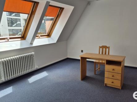 20250717-135324.jpg | Pronájem - kanceláře, 86 m²