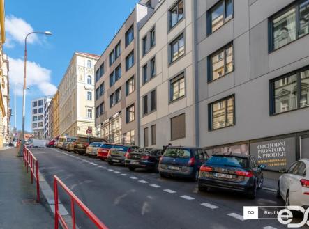 20230604032444-179.jpg | Pronájem - obchodní prostor, 210 m²