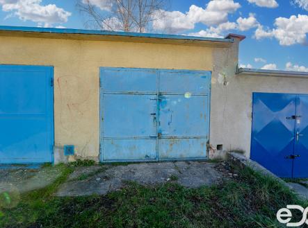 004.jpg | Prodej - malý objekt/garáž