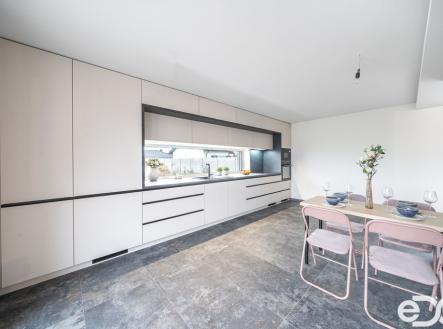 dsc01590-hdr.jpg | Prodej - dům/vila, 172 m²