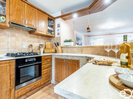 27.jpg | Prodej - dům/vila, 145 m²