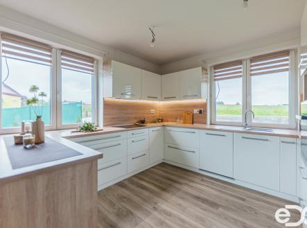 kuchyn.jpg | Prodej - dům/vila, 126 m²