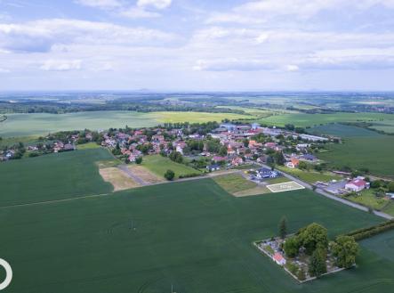 Prodej - pozemek pro bydlení, 907 m² obrázek