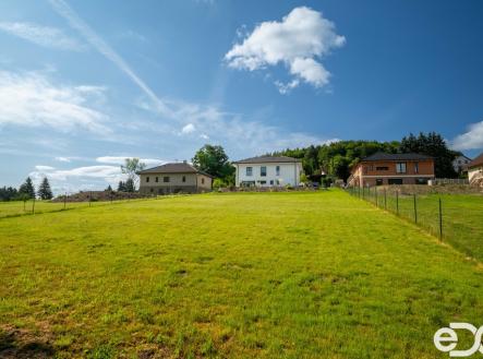 pozemek-zeme-1.jpg | Prodej - pozemek pro bydlení, 1 002 m²