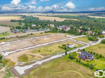 003-1.jpg | Prodej - pozemek pro bydlení, 821 m²