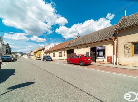 a7304232-hdr.jpg | Prodej - dům/vila, 234 m²