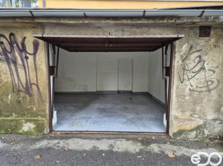 20251016-113631.jpg | Prodej - malý objekt/garáž