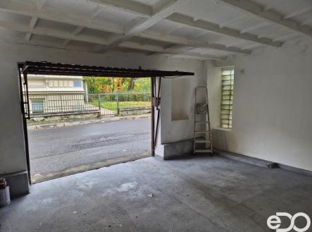 20251016-113701.jpg | Prodej - malý objekt/garáž