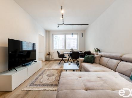 pana3080-hdr.jpg | Prodej bytu, 4+1, 74 m²