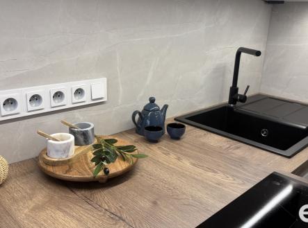 kuchyn-detail-1.jpeg | Pronájem bytu, 3+kk, 80 m²