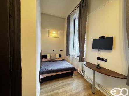 img-8991.jpeg | Pronájem bytu, 1+kk, 18 m²