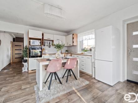 a7401754.jpg | Prodej - dům/vila, 82 m²