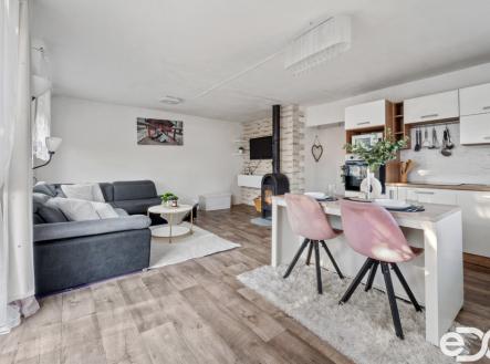 a7401745.jpg | Prodej - dům/vila, 82 m²