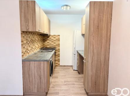 kuchyne.jpeg | Pronájem bytu, 1+kk, 35 m²