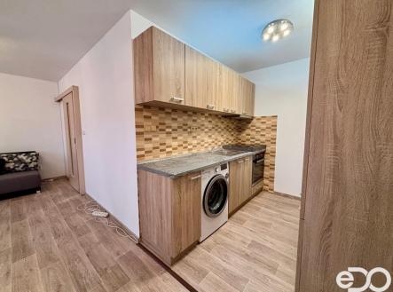 kuchyne-detail-upravena.jpg | Pronájem bytu, 1+kk, 35 m²