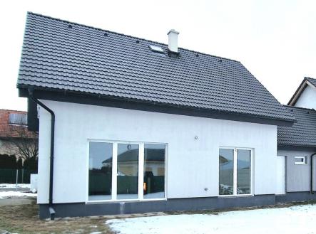 pravy-ze-zahrady.jpg | Prodej - dům/vila, 153 m²