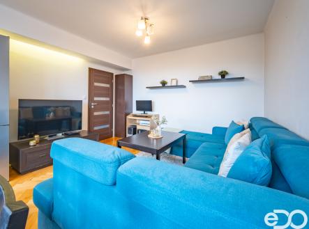 p1028463-hdr.jpg | Prodej bytu, 3+1, 72 m²