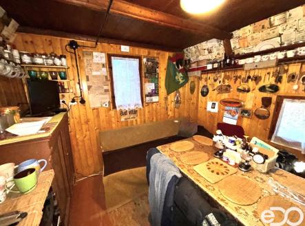 chata-interier.jpeg | Prodej - chata/rekreační objekt, 20 m²