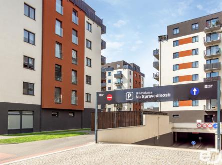 ext3.jpg | Prodej bytu, 3+kk, 81 m²