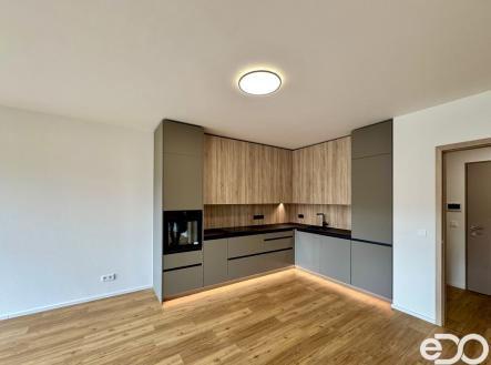 img-8577.jpg | Pronájem bytu, 2+kk, 10 615 m²