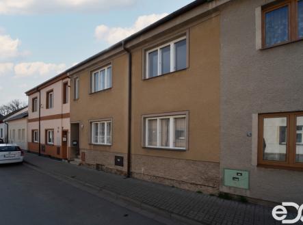 dum.jpg | Prodej - dům/vila, 165 m²