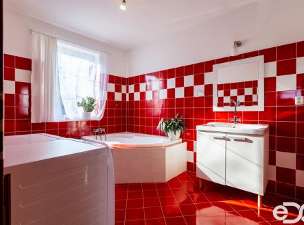 pana5964-hdr.jpg | Prodej - dům/vila, 111 m²