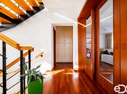pana5803-hdr.jpg | Prodej - dům/vila, 111 m²