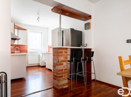 pana5712-hdr.jpg | Prodej - dům/vila, 111 m²