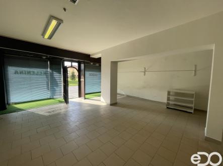 Prodejna | Pronájem - obchodní prostor, 64 m²