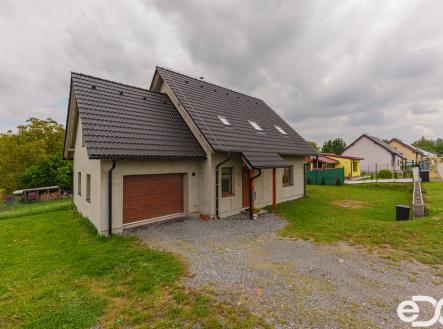 dum-vchod.jpg | Prodej - dům/vila, 127 m²
