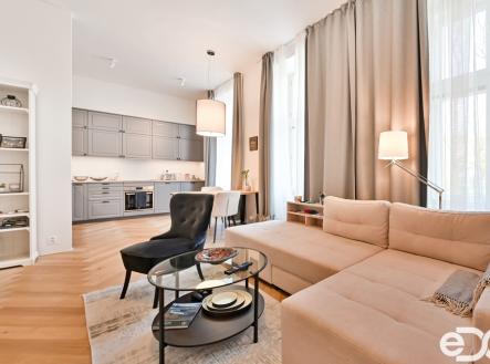 dsc-1550-hdr-1.jpg | Pronájem bytu, 2+kk, 67 m²