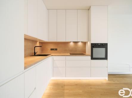 c-55.jpg | Pronájem bytu, 2+kk, 61 m²