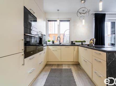 a7308898-hdr.jpg | Prodej - dům/vila, 139 m²