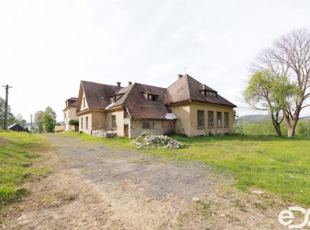c-2-2.jpg | Prodej - dům/vila, 279 m²