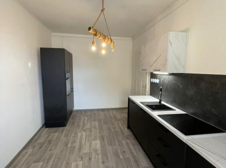 whatsapp-image-2026-06-02-at-09.03.57-7.jpeg | Pronájem bytu, 3+1, 96 m²