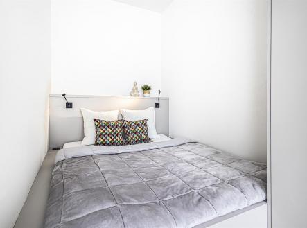 . | Pronájem bytu, 1+kk, 27 m²