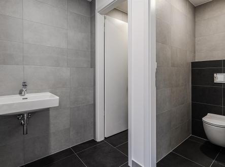 . | Pronájem - kanceláře, 87 m²