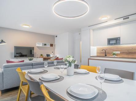 . | Pronájem bytu, 3+kk, 85 m²