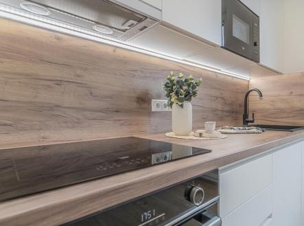 . | Pronájem bytu, 2+kk, 56 m²